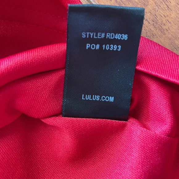 Lulus Center of Attention Red Flounce Sleeve Dress size M - Picture 7 of 16